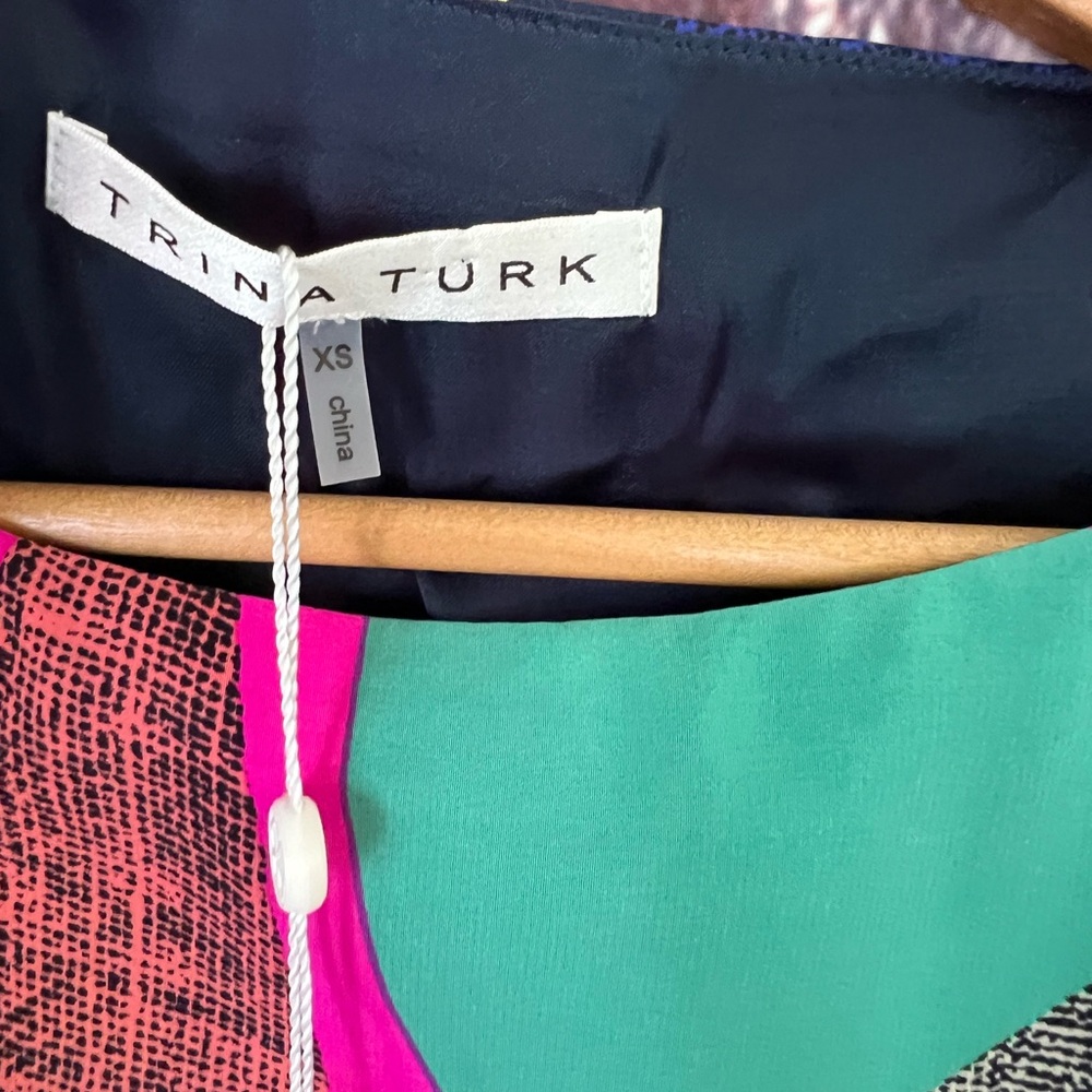 NWT Trina Turk Verge Multicolor Geometric Abstract Silk Top - Picture 5 of 7